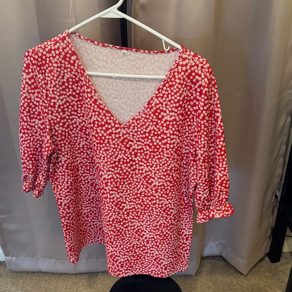 Red Floral V-Neck Women's Top 2010